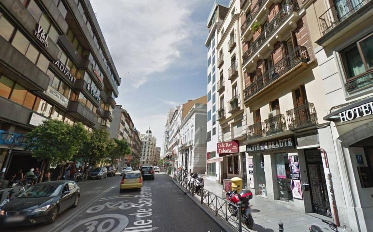 Ferienwohnung Ap Gran Via IV -Quinto Piso Sin Ascensor- Madrid Exterior foto